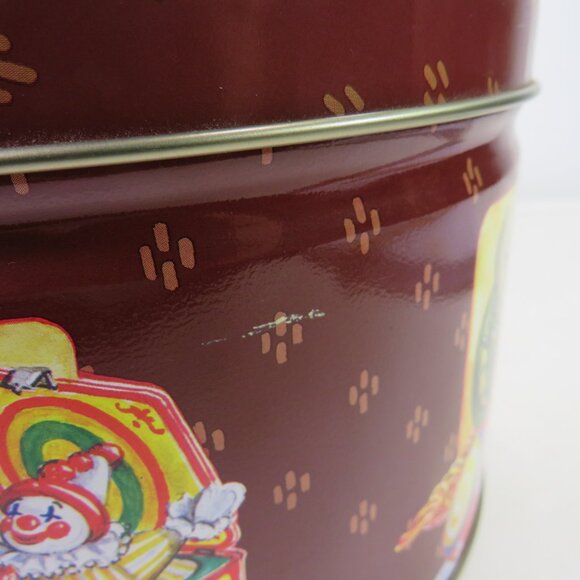 Childhood Memories Tom Sturgis Pretzels 14 oz Metal Tin Empty - Picture 7 of 12